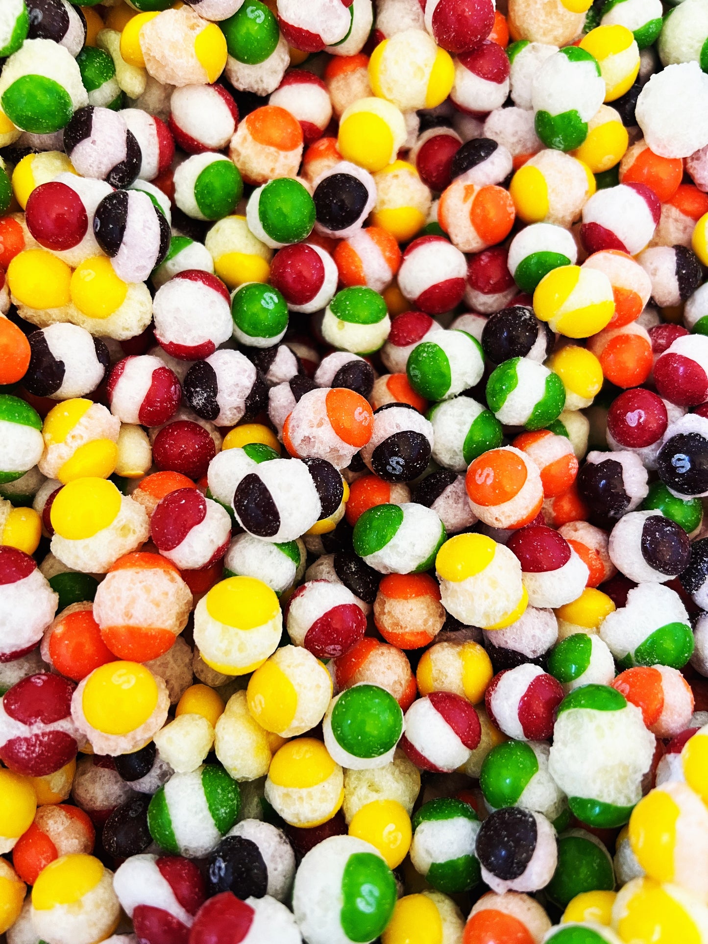Freeze Dried Rainbow Pops